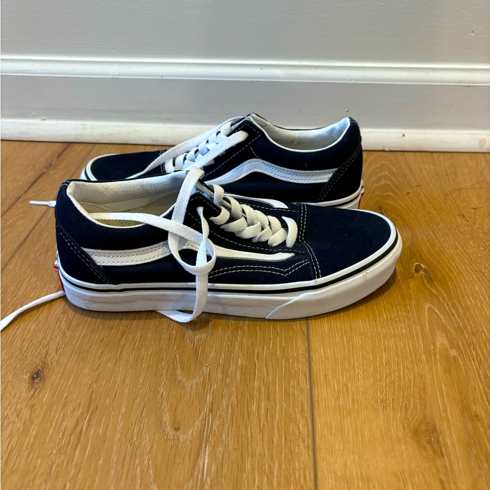 Navy low rise Vans